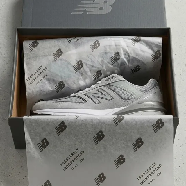 Пакувальний калькований папір New Balance (тишью) для взуття, 320×800 мм